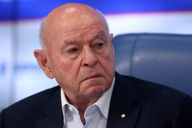 Заслуженный тренер России по теннису Владимир Камельзон умер на 88-м году жизни