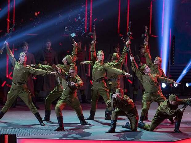 Срочники рассказали, как отмечают 23 февраля в армейских частях