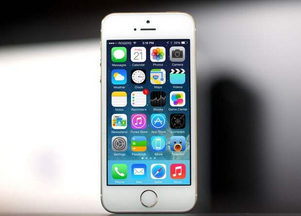 Запуск iPhone 5S в небо при помощи воздушных шаров