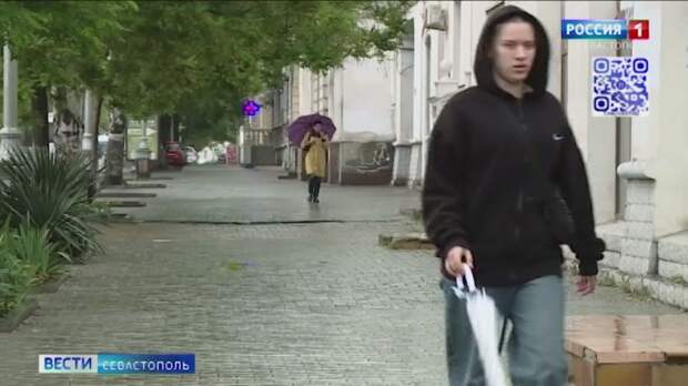 Сильные дожди обрушились на Крым и Севастополь