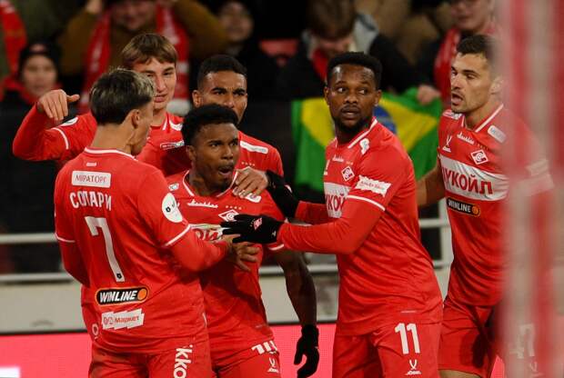 Российский футбольный клуб получил кредит на семь миллиардов рублей и остался в убытке