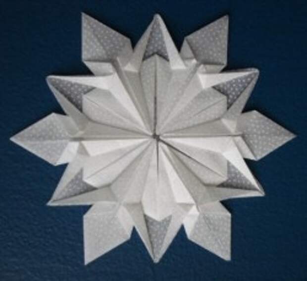 http://3ladies.ru/wp-content/uploads/2012/10/45-snowflakes-250x229-custom.jpg