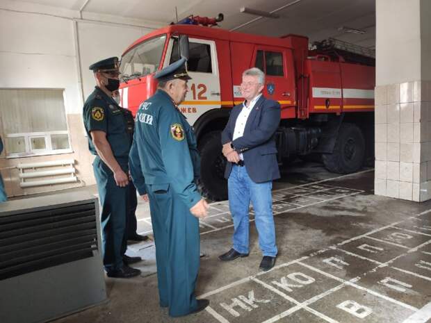 Андрей Белоцерковский посетил Ржевскую пожарную часть имени Героя Советского Союза Александра Константинова