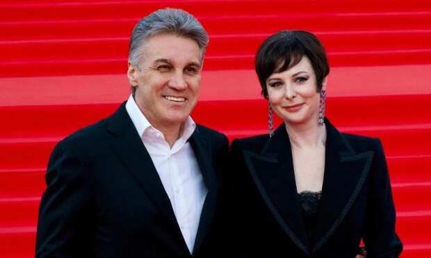 Сыновья едва сдерживали слезы, а жена раскрыла семейную тайну: как прошли похороны Алексея Пиманова