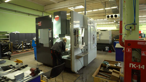 Свежие кадры из цехов опытно-экспериментального производства SkyWay