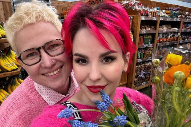 ICE: проникших на базу США россиянок не отпустят до конца разбирательства