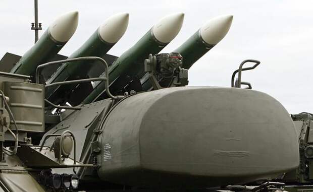 Лукашенко расщедрился: Для зарвавшейся Польши — спец-«Полонезы», для Израиля — «Буки». Мало никому не покажется