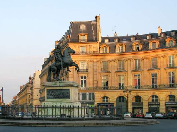 Place des Victoires