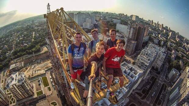 В общем выкладывайте фотографии котиков В общем выкладывайте фотографии котиков идиоты, лайки, прикол, экстремалы, юмор