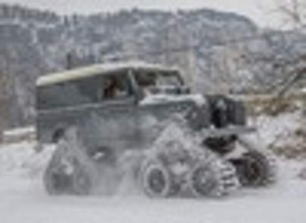 Land Rover с генами гусеницы