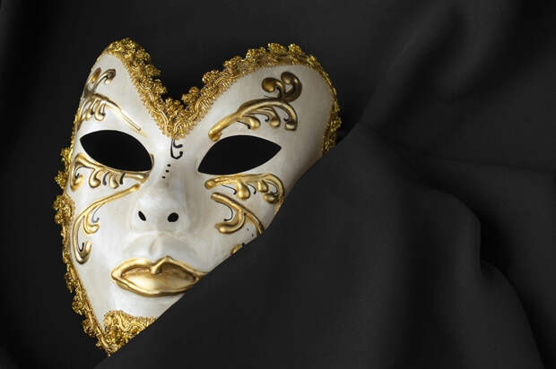 Шоу "Маска". Выпуск 15 февраля: Кого проводили члены жюри – кто скрывался под маской Одуванчика