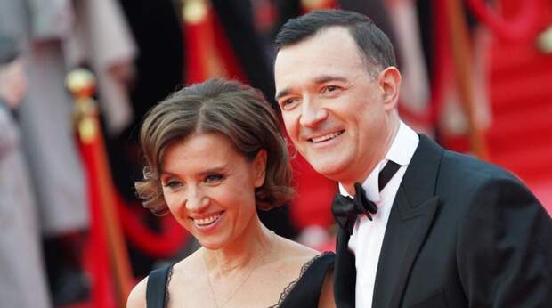 Алферова заявила, что остается женой Бероева "в вечности": "Венчание — навсегда"