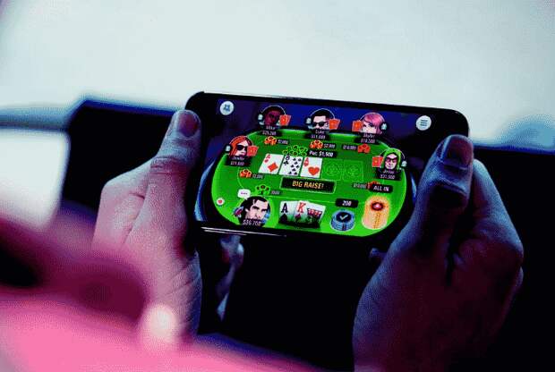 Некоторые особенности скачивания покера на Андроид для игры на реальные деньги
