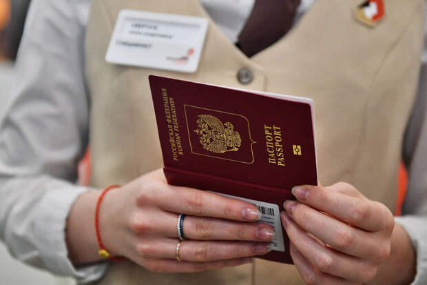 Россияне с 20 января должны делать загранпаспорта детям для выезда из страны