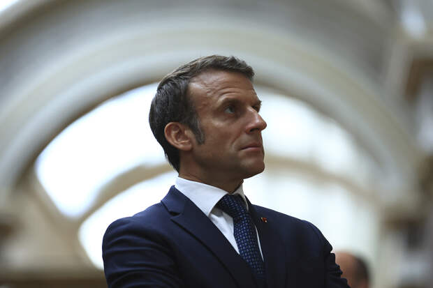 Песков: Макрон декларирует готовность прямого участия Франции в конфликте