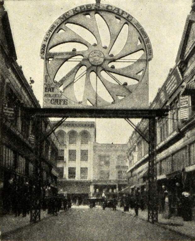 Уличная рекламная конструкция с вечным двигателем, 1912 год, США историческое фото, история
