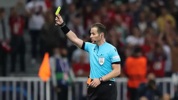 Федотов считает бедой назначение Маккели на матч Хорватия — Россия