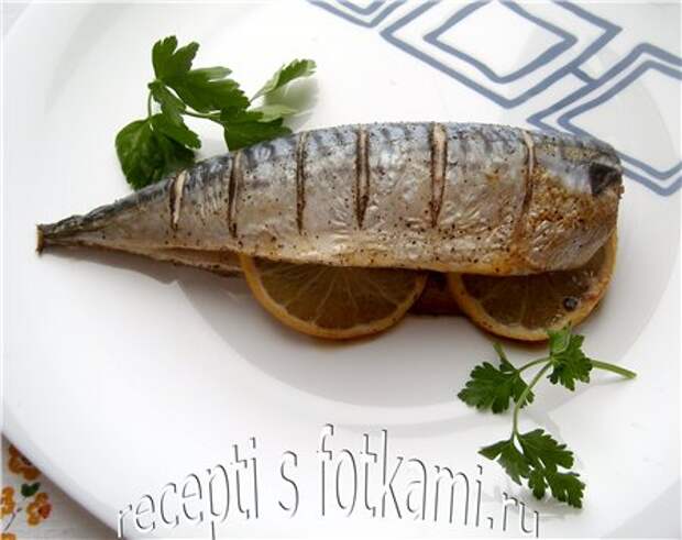 Скумбрия запеченная в духовке с лимоном