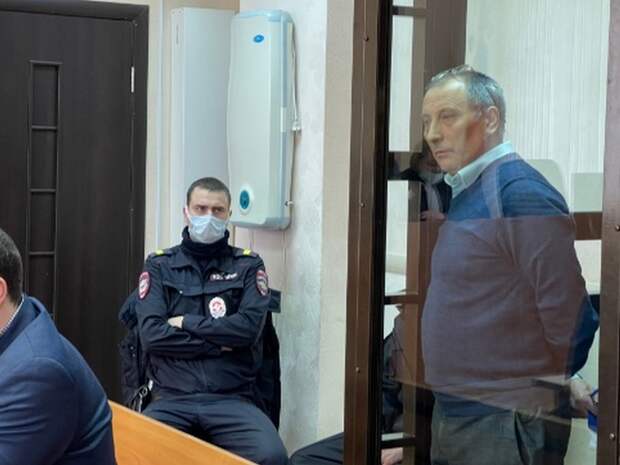 Смоленский суд продлил арест бывшего ректора Георгия Греца