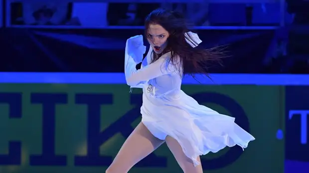 Урманов считает, что Медведевой удастся адаптироваться к новым конькам перед стартом на ЧР