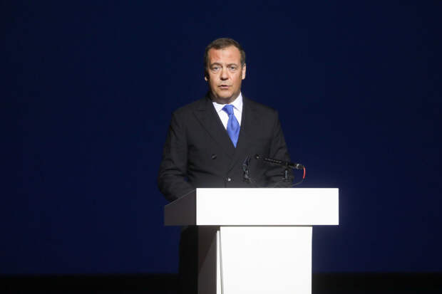 Дмитрий Медведев: Россия не видит движения в реформировании МВФ