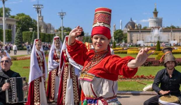 ВДНХ подготовила масштабную программу празднования Дня России