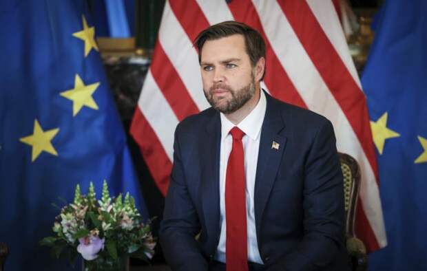 Bella 1 был поддельным «российским танкером», — вице-президент США Вэнс