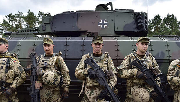 Солдаты танкового подразделения Бундесвера. Архивное фото