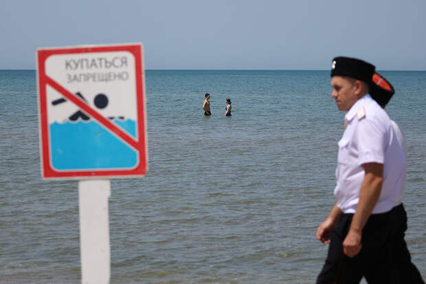 Попова: пляжи Анапы еще не готовы к открытию после разлива нефтепродуктов