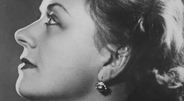 Андрей Миронов боялся Бога и маму. Какой была самая главная женщина в жизни киноактера?