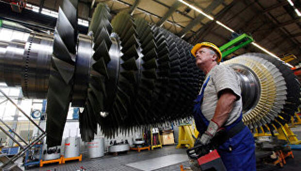 Строительство газовой турбины на заводе Siemens в Берлине