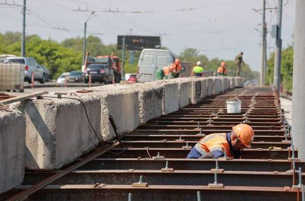 Капитальный ремонт путепровода на Московском шоссе в Нижнем Новгороде завершен на 75%