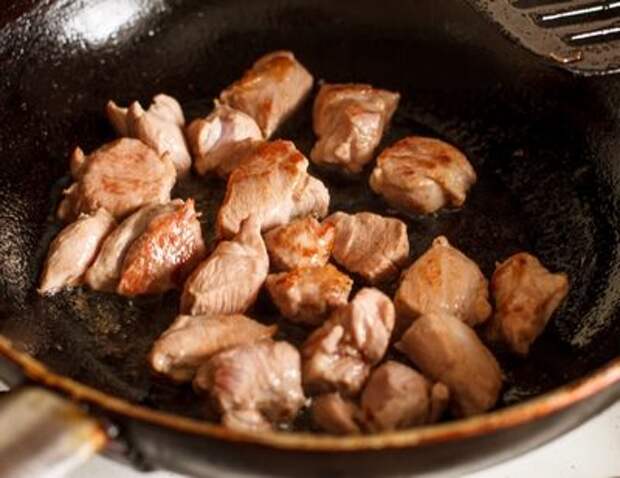 Капустная солянка с мясом
