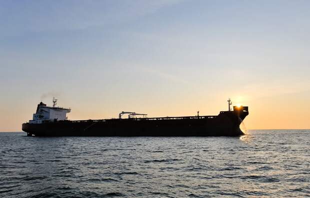 Дания хочет ограничить движение танкеров с нефтью из РФ в Балтийском море