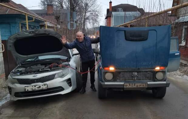 Автохам парализовал движение на улице Пробной в Туле