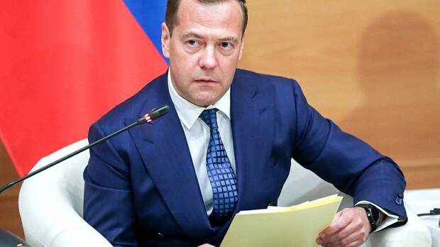 В ответ на угрозу Медведева Роспотребнадзор разработал закон о качестве продуктов