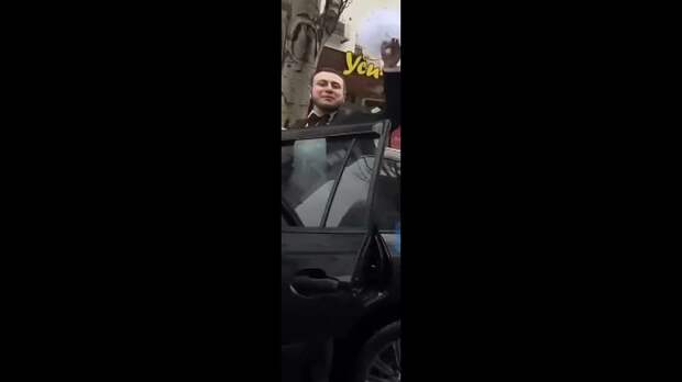 Кирилл Сириус благословил молодожён на бульваре Пушкина https://t.me/webmoney_dn/313480Video: Клип