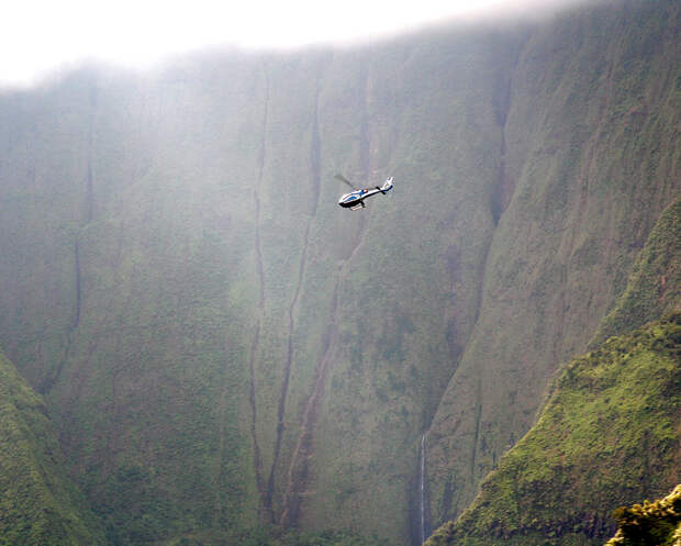 422775971 83fff85180 o Стена слез: водопад Хонокохау на Гавайях