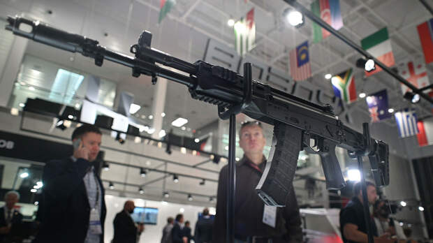 Автомат концерна Калашников АК-12 Автомат концерна Калашников АК-12 - РИА Новости, 1920, 09.02.2022