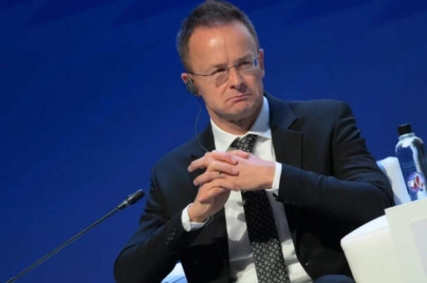 Венгрия и Словакия просят Хорватию разрешить транспортировку нефти из РФ