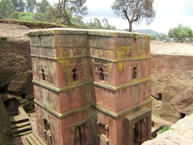 Храмы в земле. Лалибела. Эфиопия.