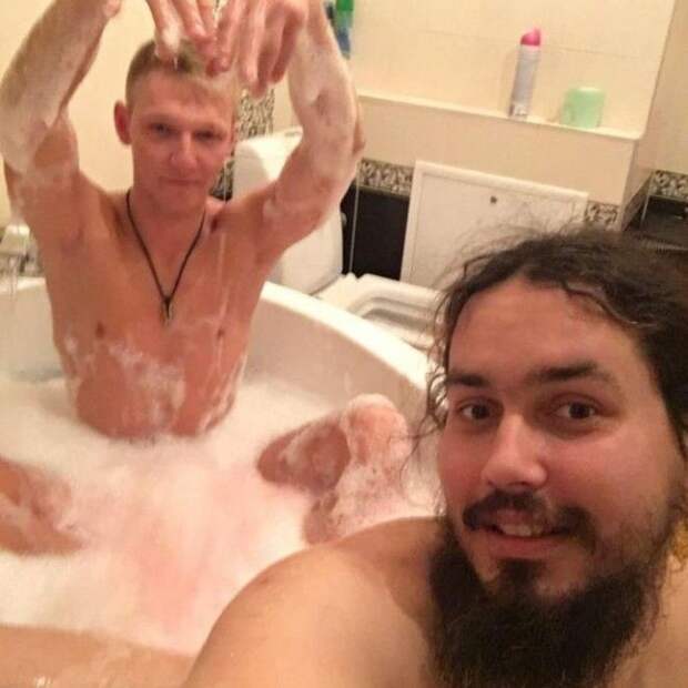 S2 безумных фото людей из соцсетей которые уверены что выглядят как боги