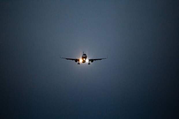 Вылетевший из Вьетнама в Россию самолет подал сигнал бедствия