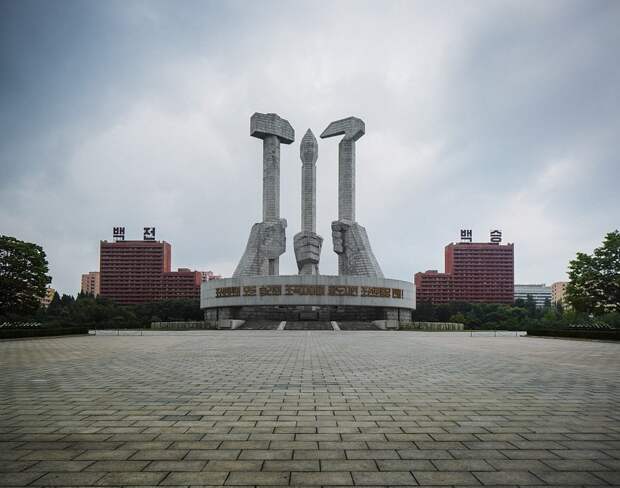 Парк в Северной Корее архитектура, северная корея, фотографии