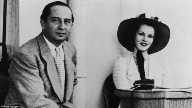 Первый раз актриса была замужем за турецким дипломатом Бурханом Бельге, брак продлился с 1937 по 1941 год Жа Жа Габор, актриса, жизнь, смерть