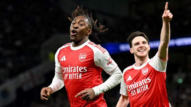 Дубли Эзе и Дьекереша помогли «Арсеналу» разгромить «Тоттенхэм»