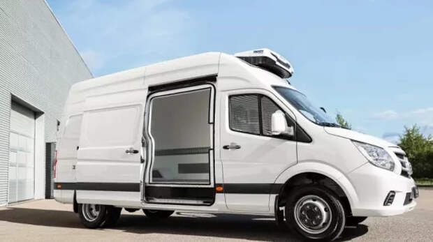 Вместо Mercedes-Benz: представлены «разработанные с учетом потребностей российского рынка» новые автомобили от «МБ Рус» с официальной гарантией до трёх лет