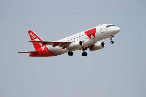 Астраханское небо снова открыто