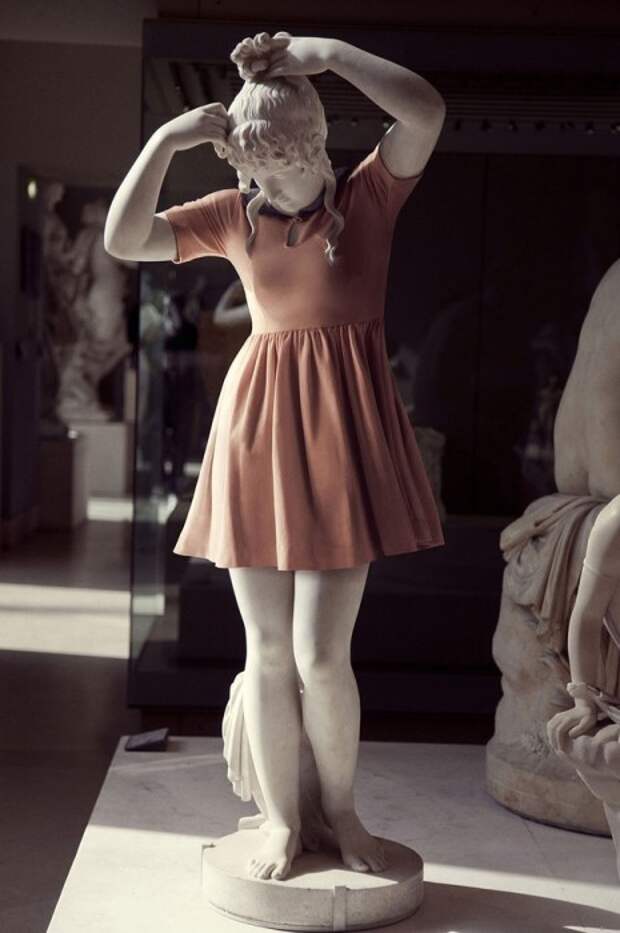 Платьице. Автор: Leo Caillard.