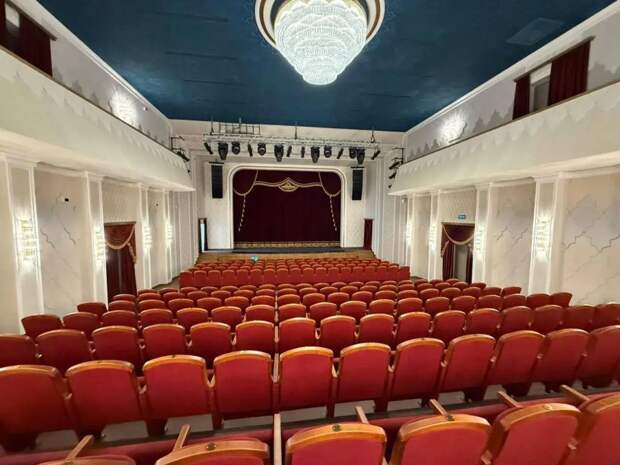 Путин открыл музыкально-драматический театр в Дербенте